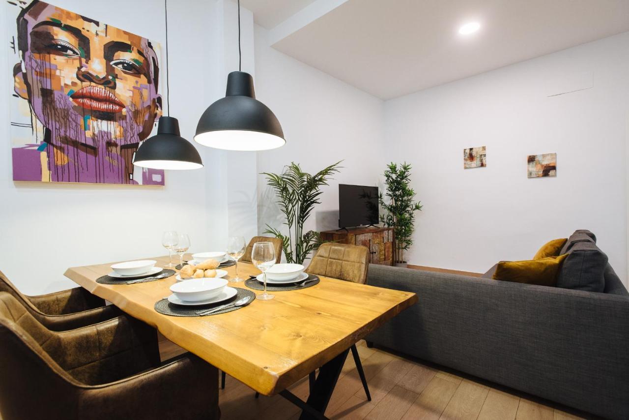 Hostly Rbh0 Modern Apartment Sevilla Exteriör bild